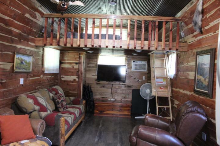 Amish Made Cedar Cabin With A Loft On A Buffalo Farm Close To The Buffalo River Marshall Екстер'єр фото