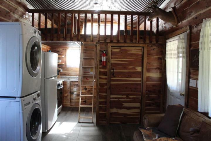 Amish Made Cedar Cabin With A Loft On A Buffalo Farm Close To The Buffalo River Marshall Екстер'єр фото
